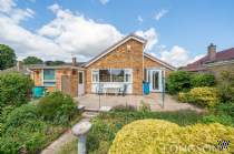 Main Photo of a 3 bedroom  Detached Bungalow for sale