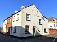 Main Photo of a 2 bedroom  End of Terrace House for sale
