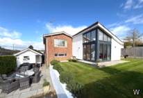 Main Photo of a 4 bedroom  Detached House for sale
