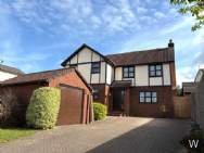 Main Photo of a 4 bedroom  Detached House for sale