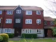 Main Photo of a 2 bedroom  Flat to rent