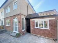 Main Photo of a 3 bedroom  Semi Detached House to rent
