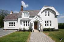 Main Photo of a 3 bedroom  Detached House to rent