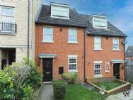 Main Photo of a 3 bedroom  Town House for sale