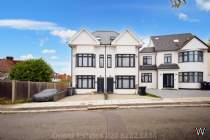 Main Photo of a 4 bedroom  Semi Detached House for sale