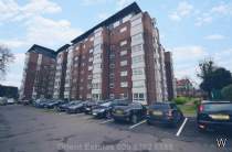 Main Photo of a 2 bedroom  Flat for sale