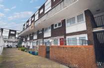 Main Photo of a 3 bedroom  Maisonette for sale