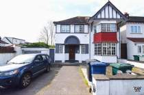 Main Photo of a 4 bedroom  Detached House for sale