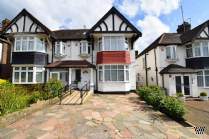 Main Photo of a 6 bedroom  Semi Detached House for sale