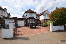 Main Photo of a 5 bedroom  Semi Detached House for sale