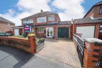 Main Photo of a 3 bedroom  Semi Detached House for sale