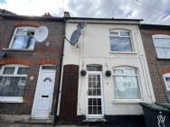 Main Photo of a 2 bedroom  Terraced House for sale