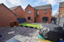 Main Photo of a 4 bedroom  Detached House for sale