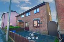 Main Photo of a 3 bedroom  Semi Detached House for sale