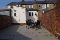 Main Photo of a 2 bedroom  Cottage for sale