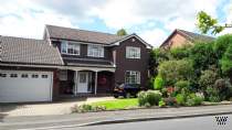 Main Photo of a 4 bedroom  Detached House for sale