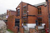 Main Photo of a 2 bedroom  Terraced House for sale