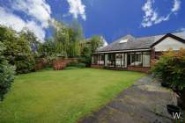 Main Photo of a 4 bedroom  Detached House for sale