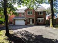 Main Photo of a 5 bedroom  Detached House for sale