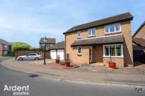 Main Photo of a 4 bedroom  Detached House for sale