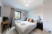 Main Photo of a 2 bedroom  Apartment to rent