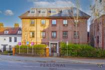 Main Photo of a 2 bedroom  Apartment to rent