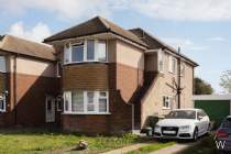 Main Photo of a 2 bedroom  Maisonette to rent