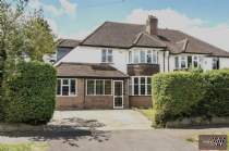 Main Photo of a 4 bedroom  Semi Detached House to rent