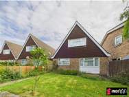 Main Photo of a 3 bedroom  Detached House for sale