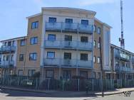 Main Photo of a 2 bedroom  Flat to rent