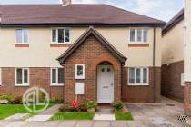 Main Photo of a 2 bedroom  Maisonette for sale