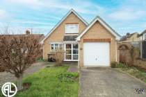 Main Photo of a 2 bedroom  Detached House for sale