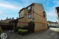 Main Photo of a 1 bedroom  Flat for sale