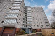 Main Photo of a 2 bedroom  Flat to rent