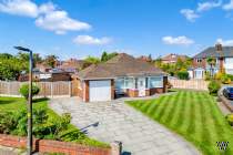 Main Photo of a 3 bedroom  Bungalow for sale