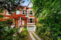 Main Photo of a 4 bedroom  Semi Detached House for sale