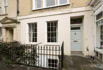 Main Photo of a 1 bedroom  Apartment to rent