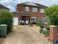 Main Photo of a 3 bedroom  Semi Detached House to rent