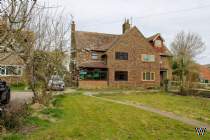 Main Photo of a 3 bedroom  Semi Detached House for sale