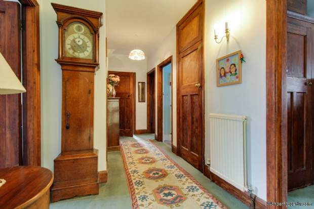 Main Photo