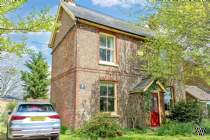 Main Photo of a 3 bedroom  Detached House for sale