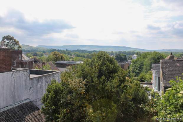 Main Photo