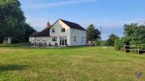 Main Photo of a 4 bedroom  Detached House for sale
