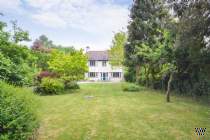 Main Photo of a 5 bedroom  Detached House for sale