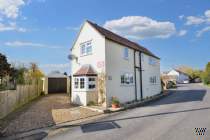 Main Photo of a 3 bedroom  Detached House for sale