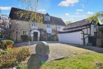 Main Photo of a 4 bedroom  Detached House for sale