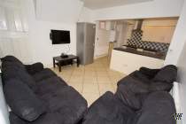 Main Photo of a 6 bedroom  Terraced House to rent