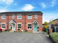 Main Photo of a 3 bedroom  Town House for sale