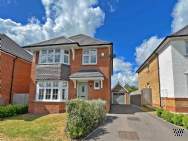 Main Photo of a 4 bedroom  Detached House for sale