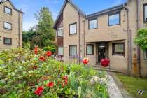Main Photo of a 1 bedroom  Apartment for sale